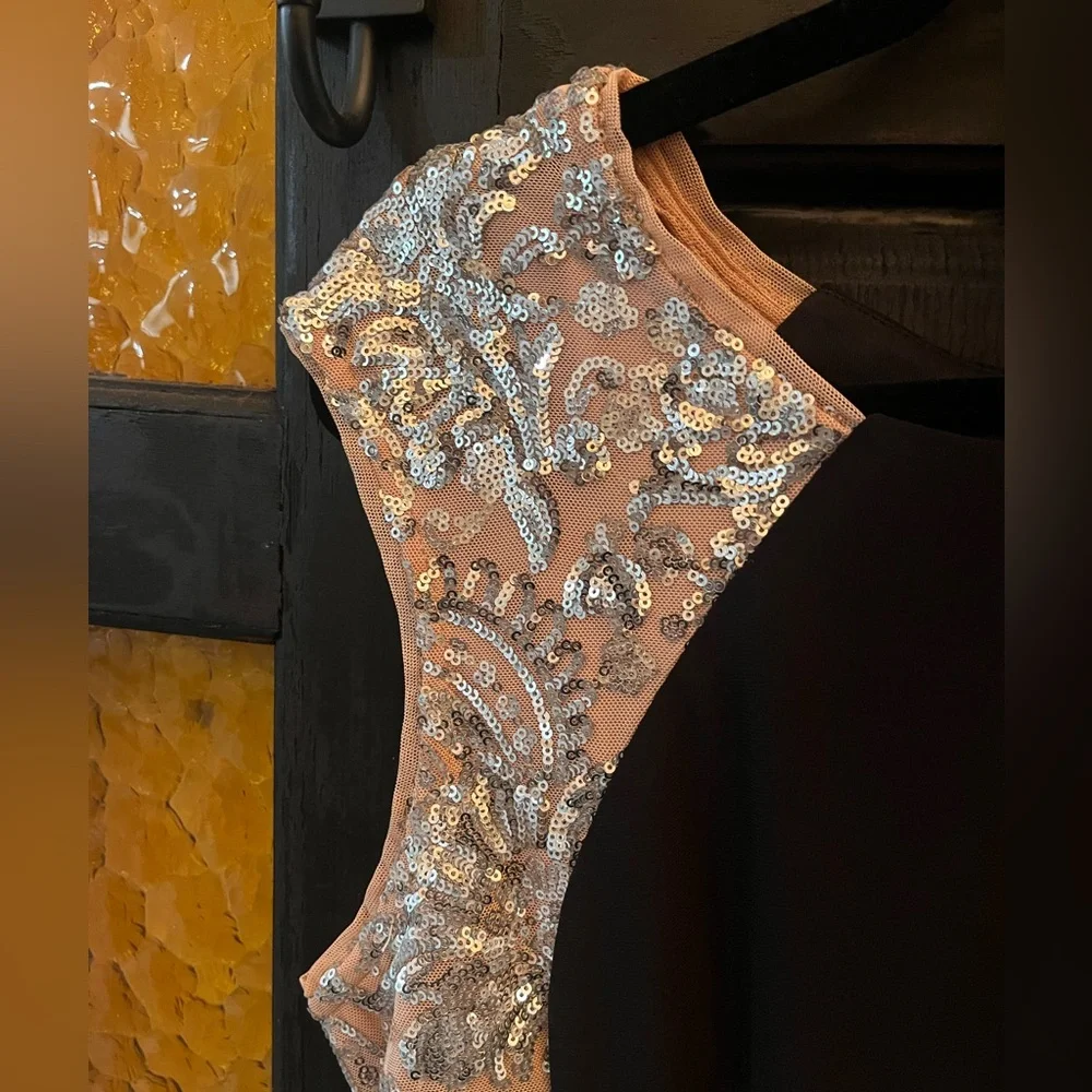 R&M Richards Black Cocktail Midi Dress with Tan & Silver Details - Picture 4 of 7